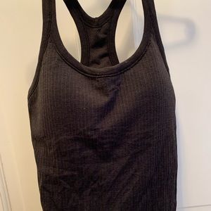 Lulu lemon top